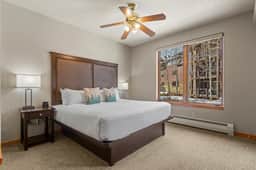 Grand Timber Lodge - 1 Bedroom - Image 3