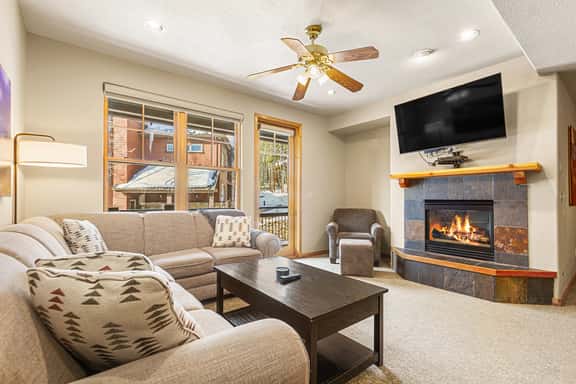 Grand Timber Lodge - 1 Bedroom - Image 1