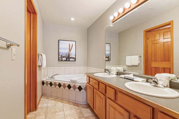 Grand Timber Lodge - 2 Bedroom - Image 1