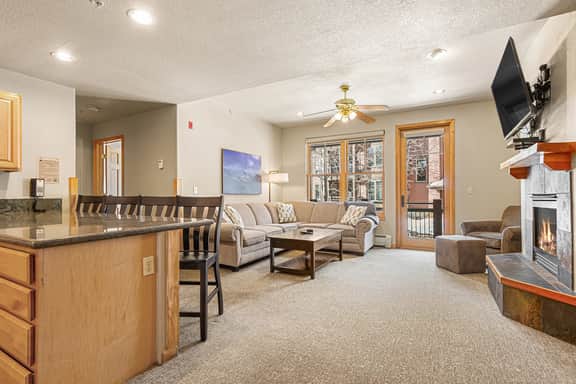 Grand Timber Lodge - 2 Bedroom - Image 2